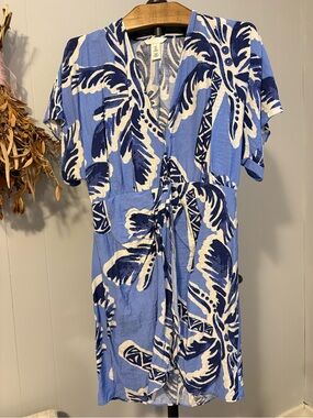 H&M Blue and White Tropical Midi Dress